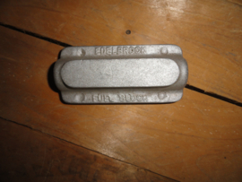 reproduction fuel block  , cast aluminium .  " EDELBROCK  "