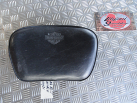 SISSY BAR BACK REST PILOW  HERITAGE SOFTAIL