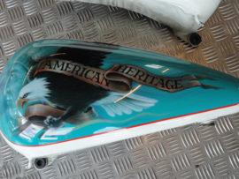 GAS TANKS SPECIAL PAINT 'AMERICAN EAGLE  " SOFTAIL 1990 TO 1996