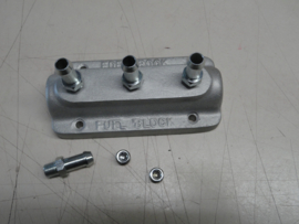 reproduction fuel block  , cast aluminium .  " EDELBROCK  "