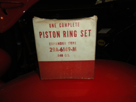 Piston Ring Set for 1939 through 1948 Ford and Merc  with 3 3/16 +.040 Bores.  Expander Ring Type for 4 ring pistons with 5/32  , oil ring grove  Very nice, in original packaging