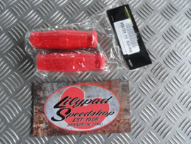 VINTAGE STYLE 1" GRIPS RED