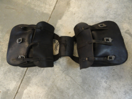 saddle bag  , luggage bag .