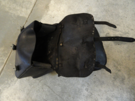 saddle bag  , luggage bag .