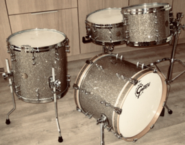 GRETSCH New Classic vintage glass 18-12-14f-14sn...1599,-......en  GRETSCH Renown Maple, zwart in 22-10-12-14 ...725,-
