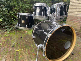 GRETSCH Renown Maple zwart gelakt 22-10-12-14fl en sn...795,-  (zonder snare725,-)