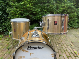 PREMIER 58 *vintage drums* crèmewit 20-12-14fl en 14T...995,- ...en...PREMIER 202 wmp en een in Golden Sun 20-12-13-14fl..1195,-