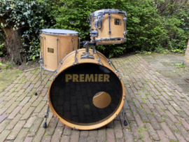 PREMIER  modern SIGNIA blank maple 22 (bs)-18 (bs)-10-12-14f-16fl... en veel vintage snaredrums  175,-...