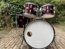 PEARL Deluxe outfit W-5 woodshells Pro-model 22-12-13-16fl en 14sn...249,-