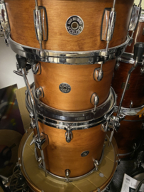 GRETSCH CC SWG usa syle met diecast hoops en Remo emperor usa vellen 20-12-14fl en 14sn...799,-