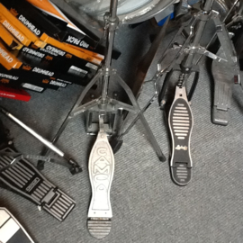 BASSDRUMPEDALS en HARDWARE Classics en modern:  DW, Tama, Camco, Pearl, Premier...