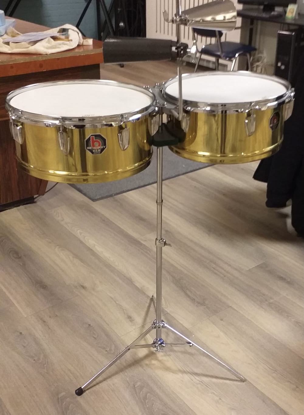 AANBIEDINGEN # SPOTPRIJZEN # KOOPJESHOEK # LOSSE TOMS # STICKS# Vintage drumonderdelen -PERCUSSIE Conga's, Bongo's en Timbales en small percussie  en Onderdelen #v.a. 5 euro