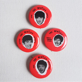 beatles, the buttons 4x pins complete set NEW