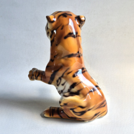 beeld tijger welp porcelain tiger cub figurine italy 1970s nr.1