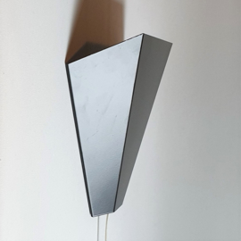 wandlamp wall lamp pyramide 1980s