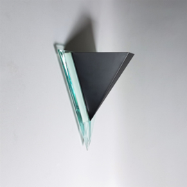 wandlamp wall lamp plexi pyramide 1980s