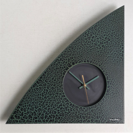 wandklok wall clock memphis design style bony design 1990s