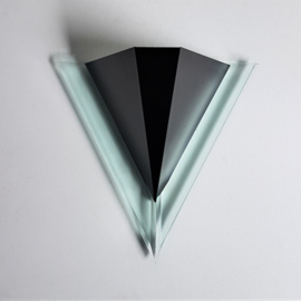 wandlamp wall lamp plexi pyramide 1980s