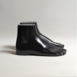 voeten etalage decoratie decoration black feet gaetano pesce style 1980s / 1990s