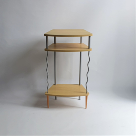 tafel bijzettafel kast side table cabinet memphis design style 1990s