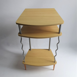 tafel bijzettafel kast side table cabinet memphis design style 1990s