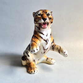 beeld tijger welp porcelain tiger cub figurine italy 1970s nr.1