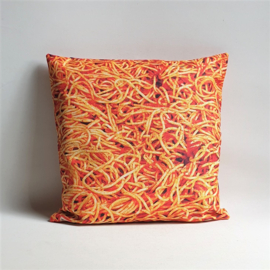 toiletpaper kussen art "spaghetti" cushion