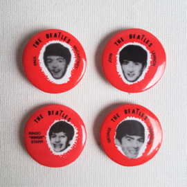 beatles, the buttons 4x pins complete set NEW