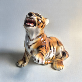 beeld tijger welp porcelain tiger cub figurine italy 1970s nr.2