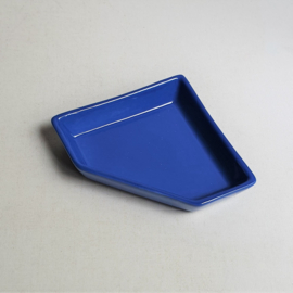 schaal blauw asymmetrisch asymmetrical bowl blue pottery 1980s