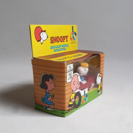 snoopy auto die-cast metal miniature car in box italy 1983