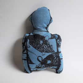 kussen pop pillow doll bas kosters studio textile art