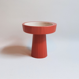 kate chung hapjesschaal op voet rood DOU red snack bowl 2009