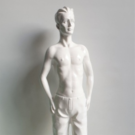 beeld "jongen in broek" figurine "boy in trousers" 1980s / 1990s
