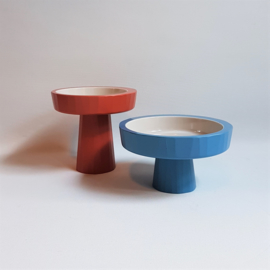 kate chung hapjesschaal op voet rood DOU red snack bowl 2009