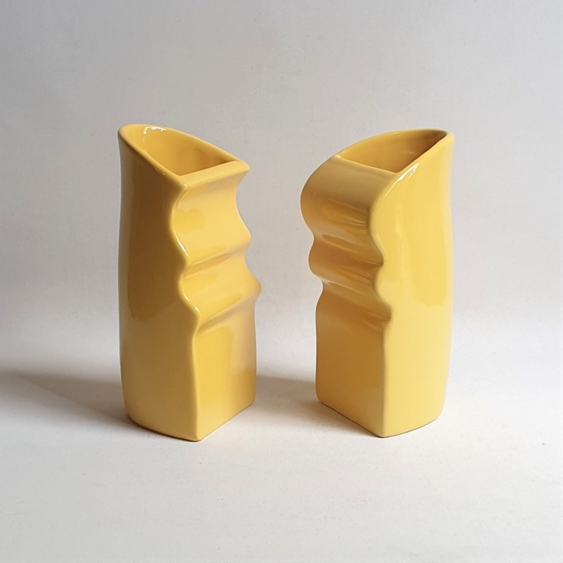 vaas duo pair of yellow wave vases memphis design style 1990s