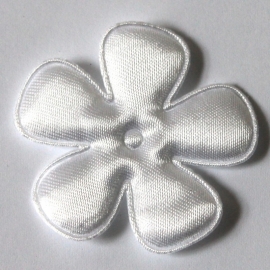 47mm wit satijn bloem