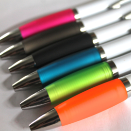 Pennen in verschillende kleuren