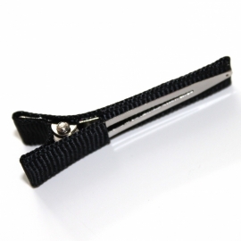 Alligator clip bekleed met wit grosgrain lint