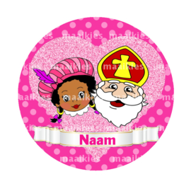 grote sint button roze (56mm) met naam