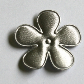 35mm satijn bloem zilver