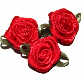 Super kwaliteit roosjes rood met blad 15mm