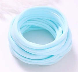 Super soft dunne nylon haarbandje blauw
