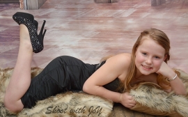 1051: Fotoshoot feest icm McDonalds: Nena!