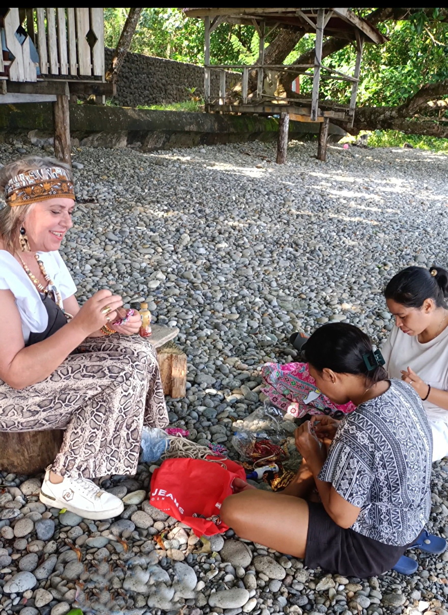 batik worksh...aluku, ambon.jpg