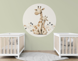 Muurcirkel  Giraffe Hug  – In Neutrale Kleuren