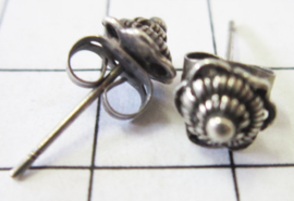 kleine zeeuwse knop oorstekertjes ZKO716 doorsnede 6 mm