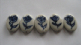 5 delftsblauwe platte ovale tulpenkralen handbeschilderd porcelein.