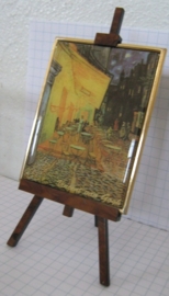 SCH 008 Schildersezeltje 22 cm hoog, Vincent van Gogh, Café met terras