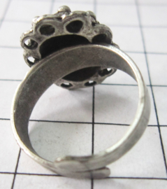 Ovale zeeuwse knop ring zwaar verzilverd ZKR310